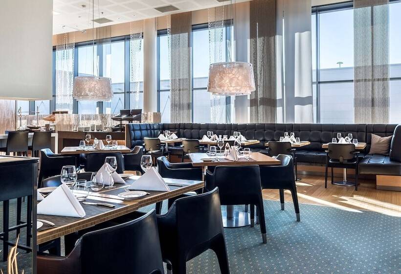 ホテル Hilton Helsinki Airport