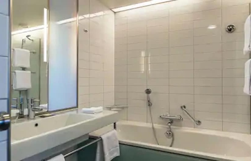 ホテル Hilton Helsinki Airport