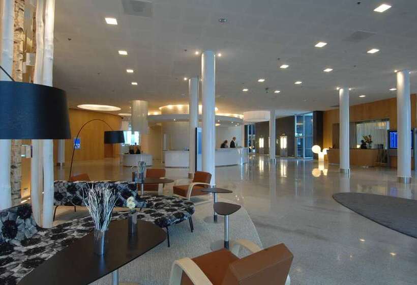 ホテル Hilton Helsinki Airport