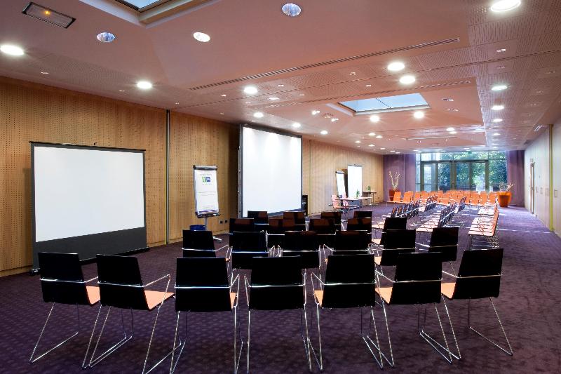 ホテル Holiday Inn Express Paris Canal De La Villette, An Ihg