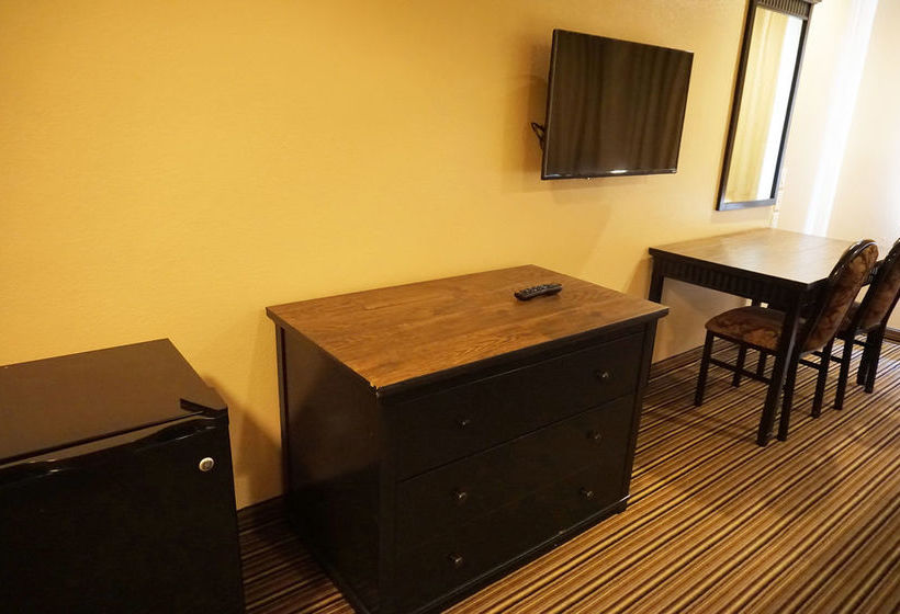 فندق Hollywood Inn Express South