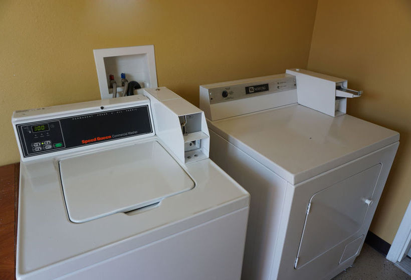 فندق Hollywood Inn Express South