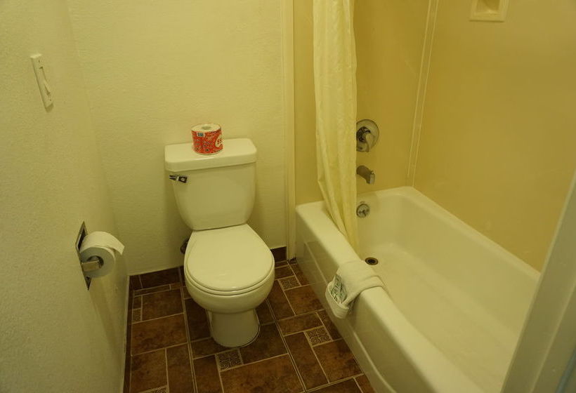 فندق Hollywood Inn Express South