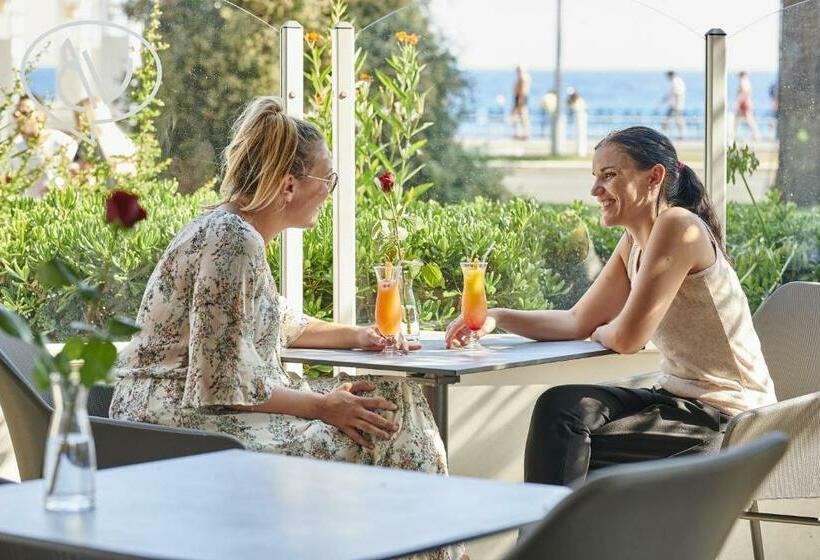 فندق Le Royal Promenade Des Anglais