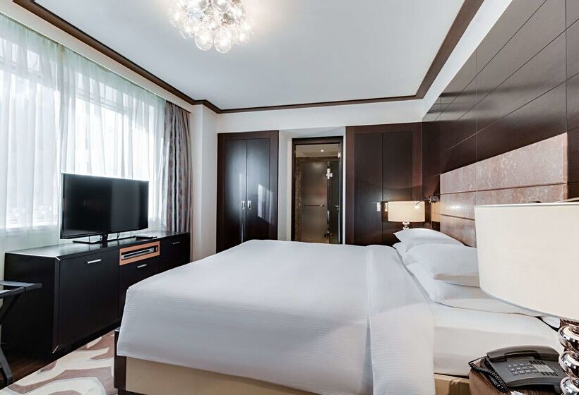 هتل Hyatt Regency Kyiv