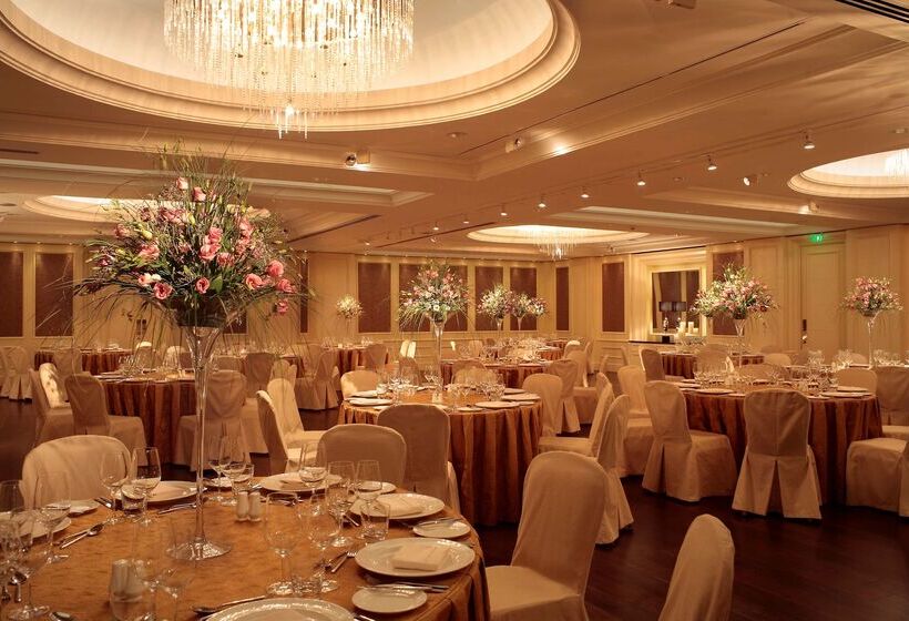 هتل Hyatt Regency Kyiv