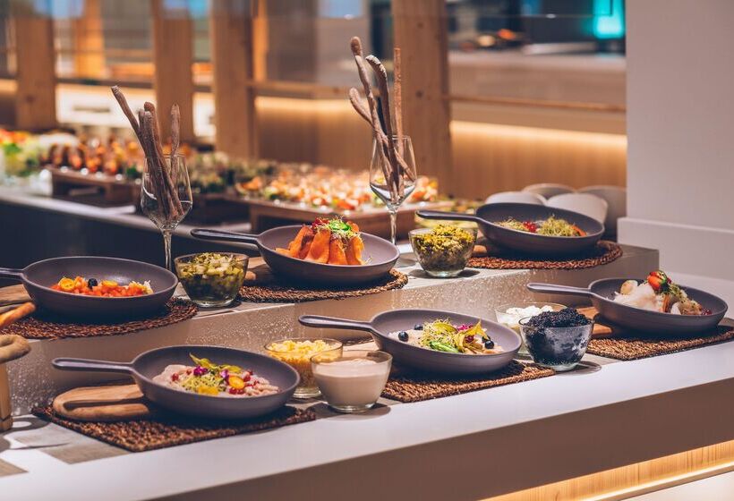 هتل Iberostar Selection Playa de Muro Village