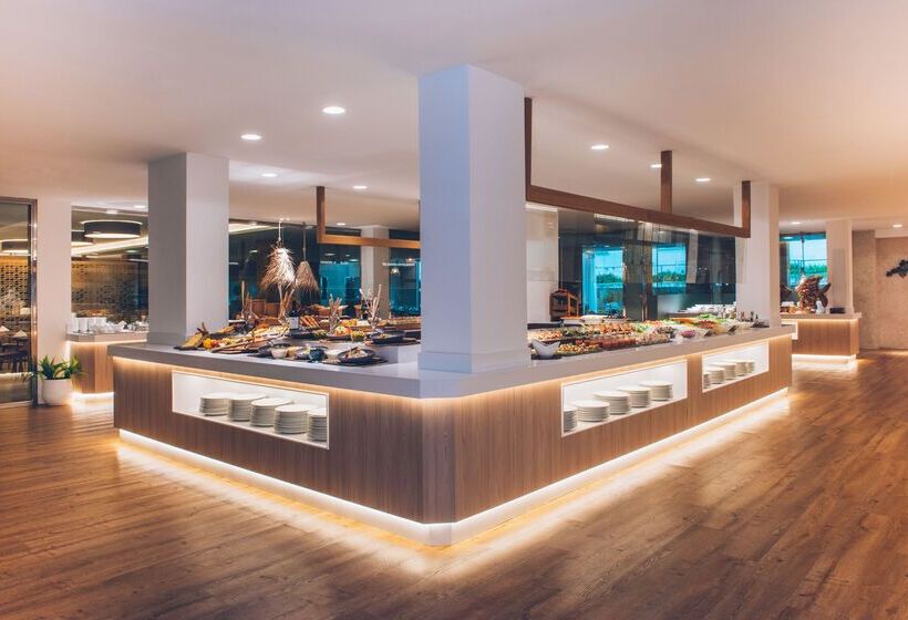 هتل Iberostar Selection Playa de Muro Village