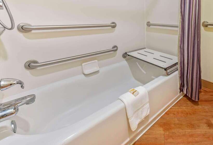 בית מלון כפרי La Quinta By Wyndham Tampa Brandon West