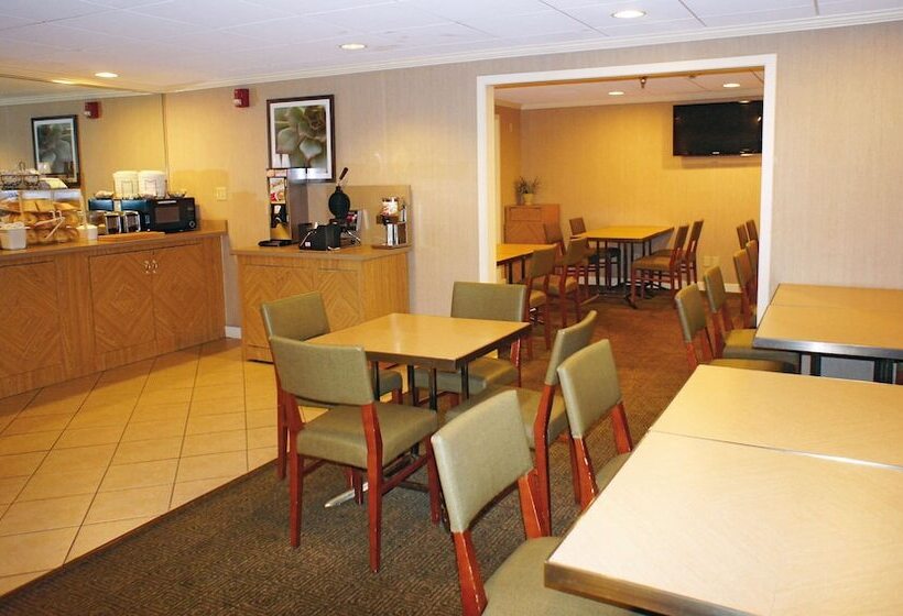 בית מלון כפרי La Quinta By Wyndham Tampa Brandon West