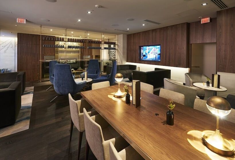 The Lofton Hotel, Tapestry Collection By Hilton