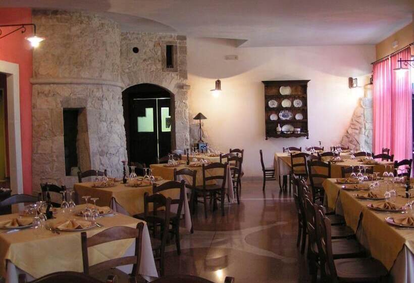 בית מלון כפרי Marchesina Resort Srls