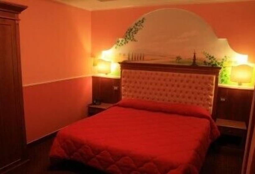 בית מלון כפרי Marchesina Resort Srls