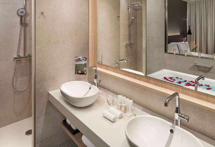 בית מלון כפרי Melia Barcelona Sky 4 Sup