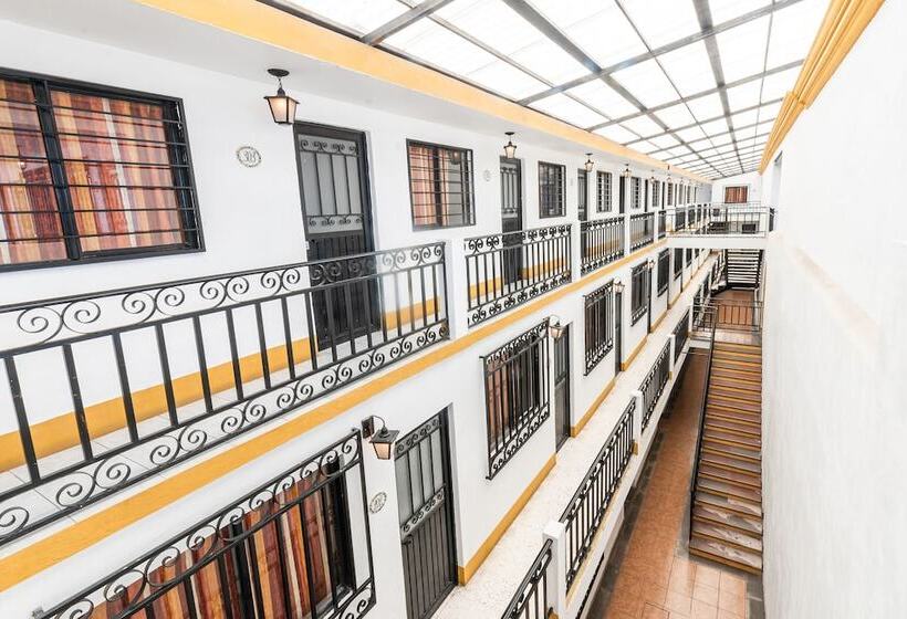 Отель Meson De Carolina