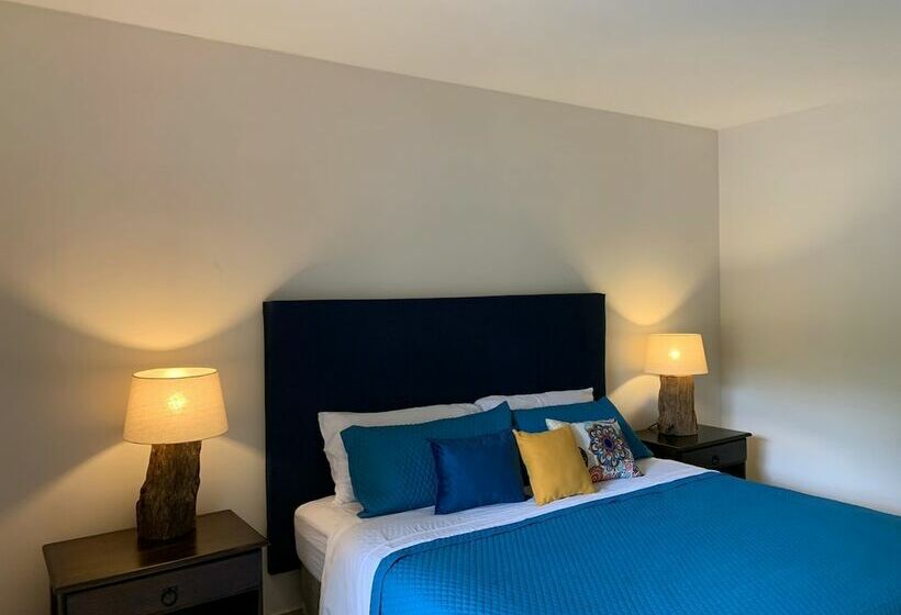 فندق Natural Lodge Caño Negro