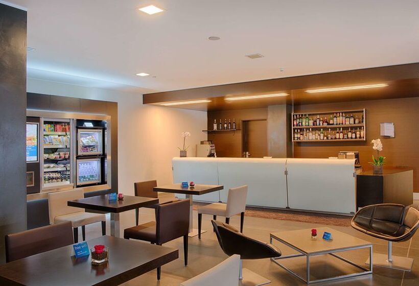 ホテル NH Orio Al Serio