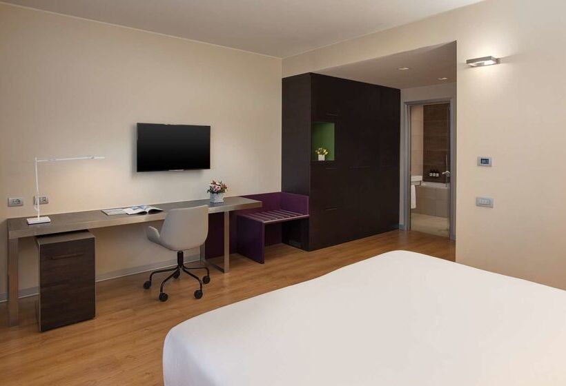 ホテル NH Orio Al Serio