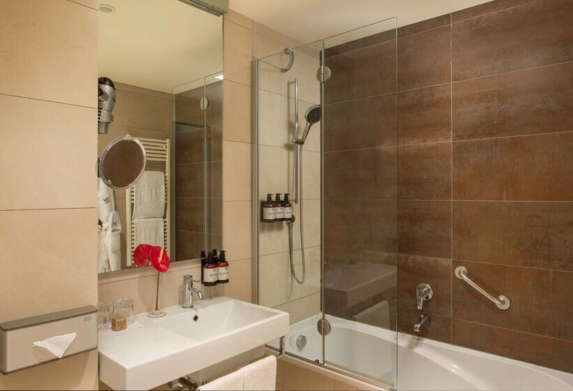 ホテル NH Orio Al Serio