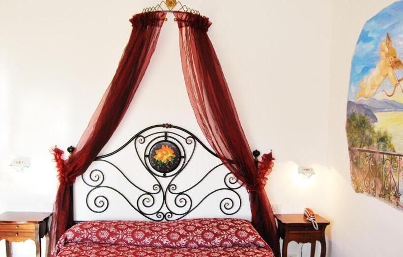 בית מלון כפרי Nido Degli Dei