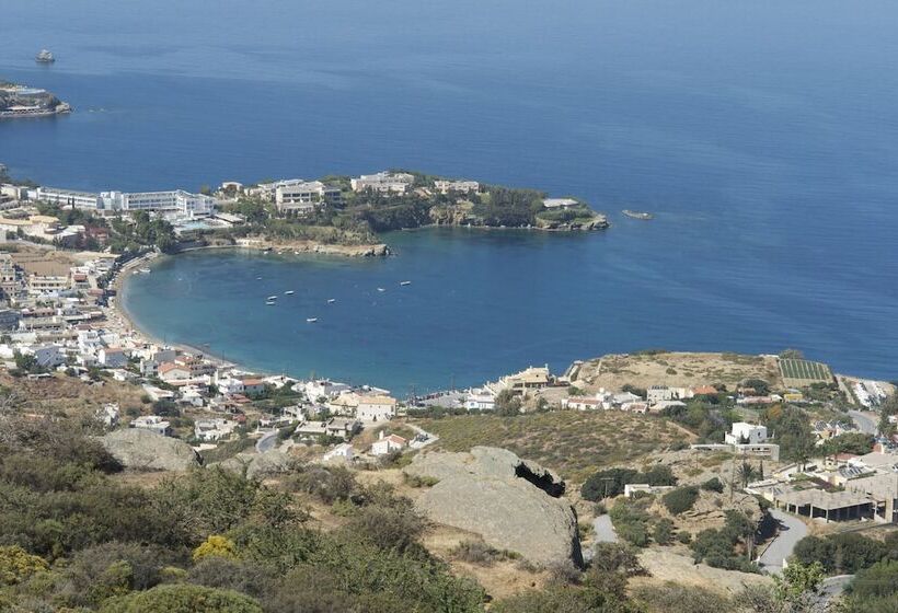 בית מלון כפרי Nymphes Luxury Apartments