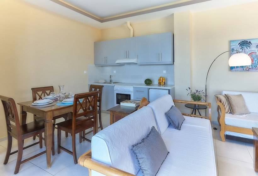 בית מלון כפרי Nymphes Luxury Apartments