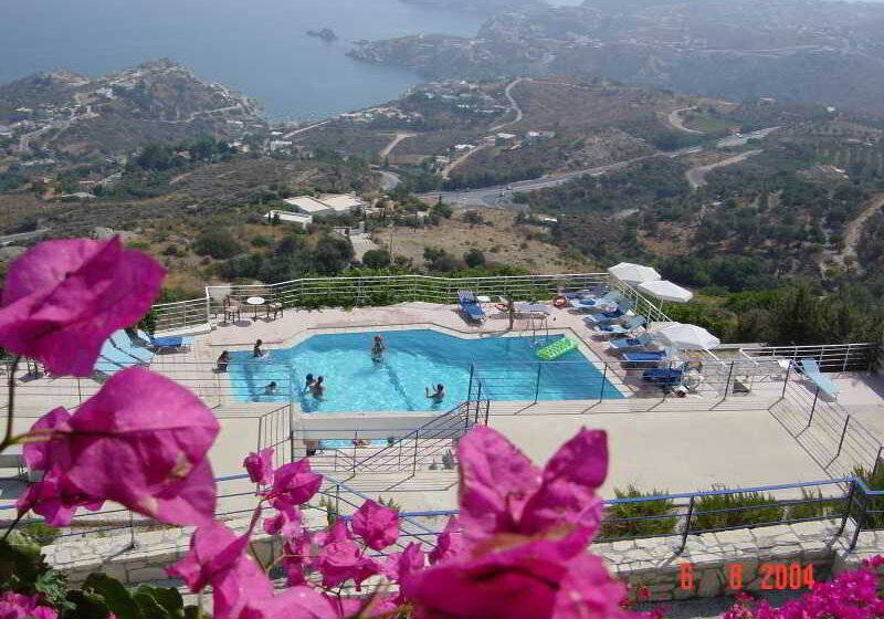 בית מלון כפרי Nymphes Luxury Apartments