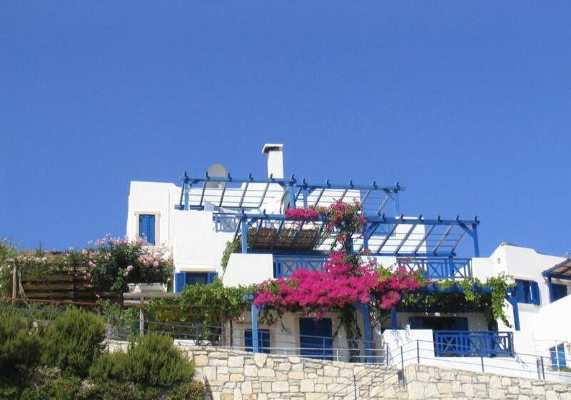 בית מלון כפרי Nymphes Luxury Apartments