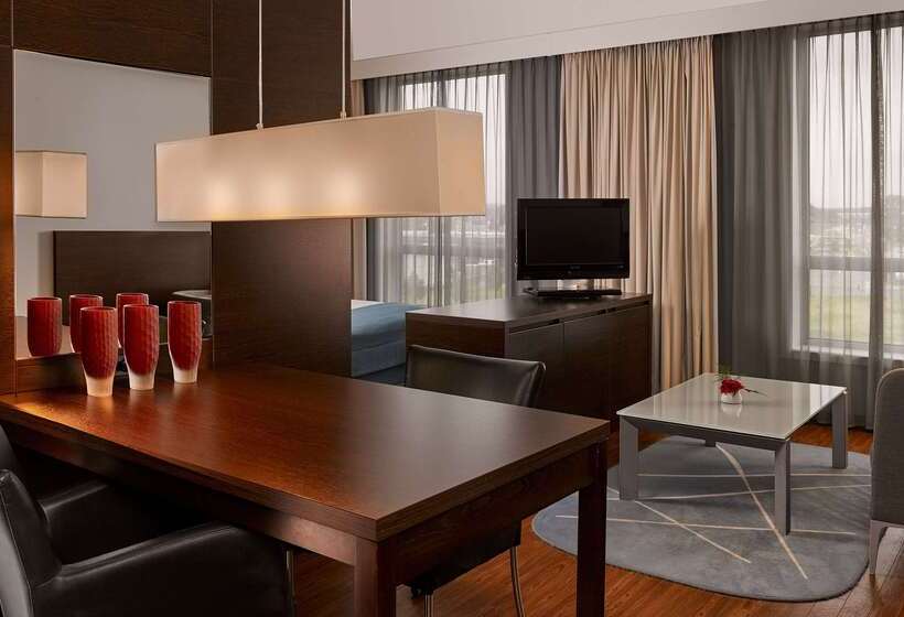 فندق Park Plaza Amsterdam Airport