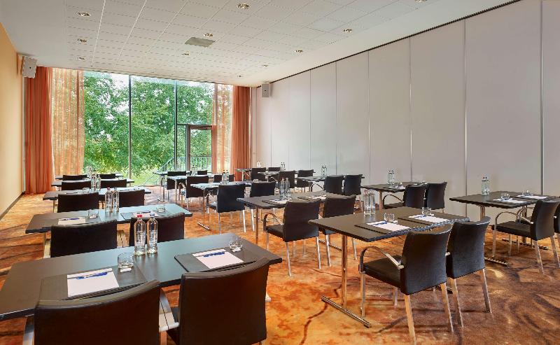 فندق Park Plaza Amsterdam Airport