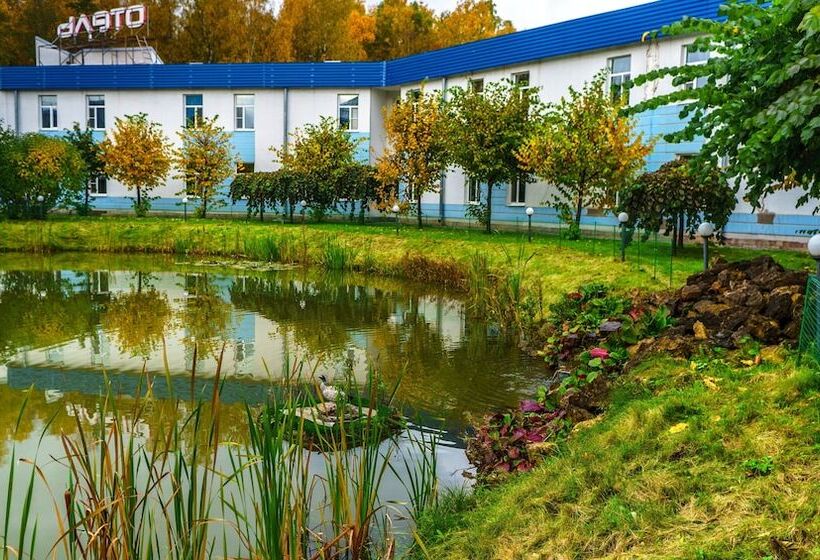 Отель Petro Sport