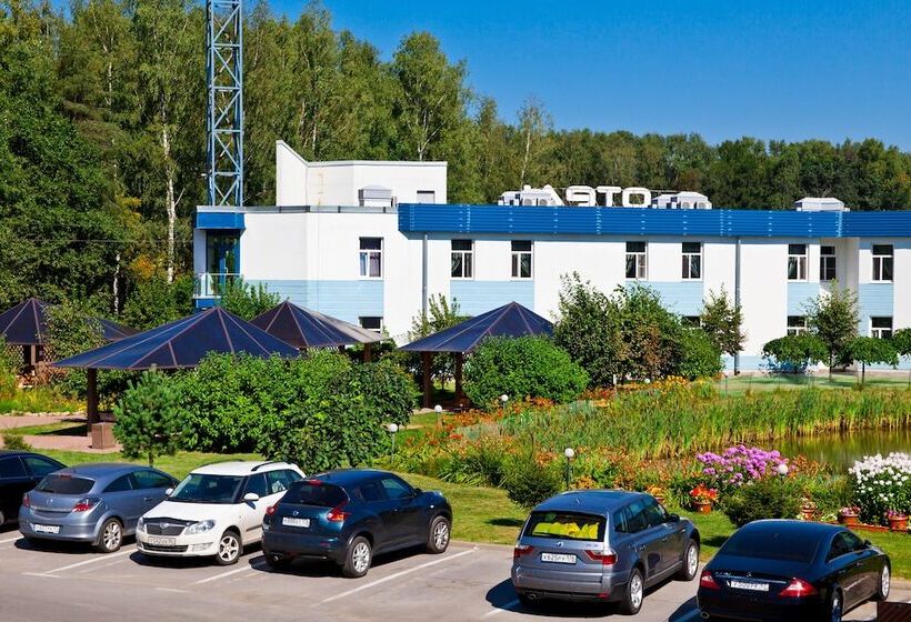 Отель Petro Sport