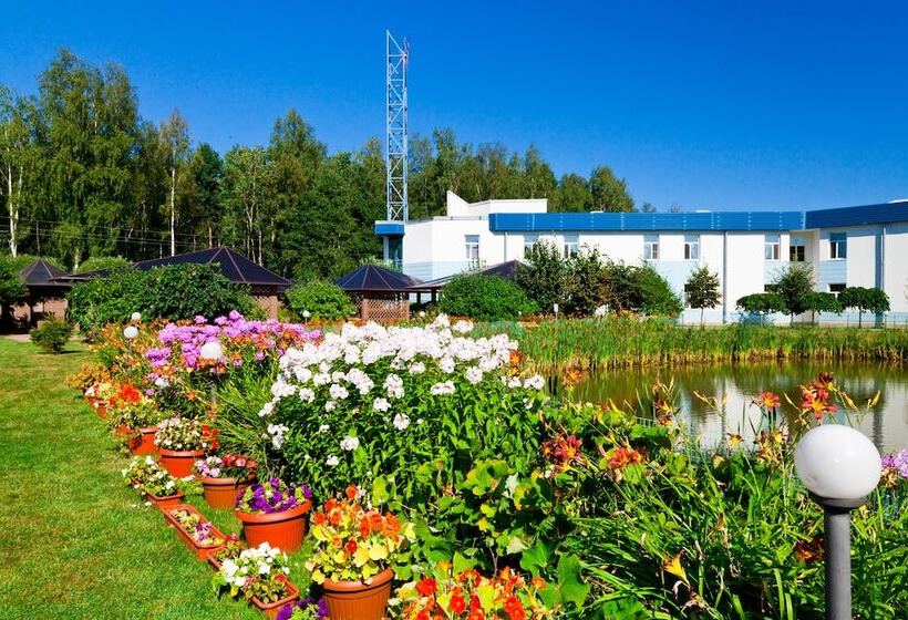 Отель Petro Sport