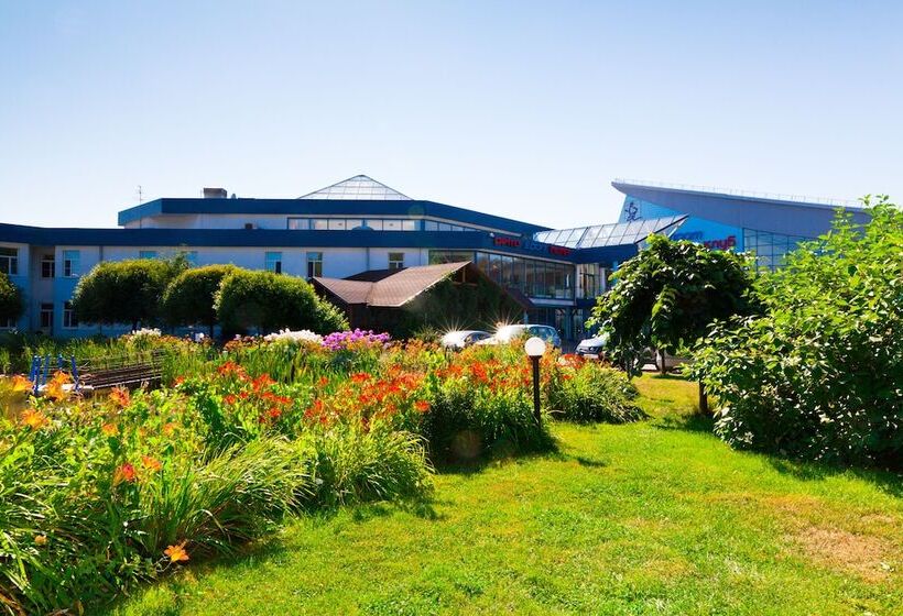 Отель Petro Sport