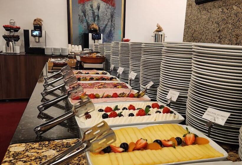 ホテル Piatra Mare