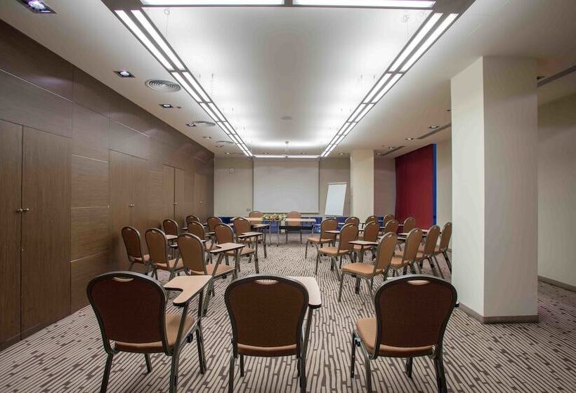 בית מלון כפרי Ramada Sibiu