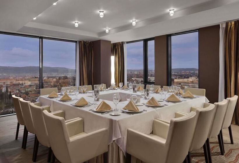 בית מלון כפרי Ramada Sibiu