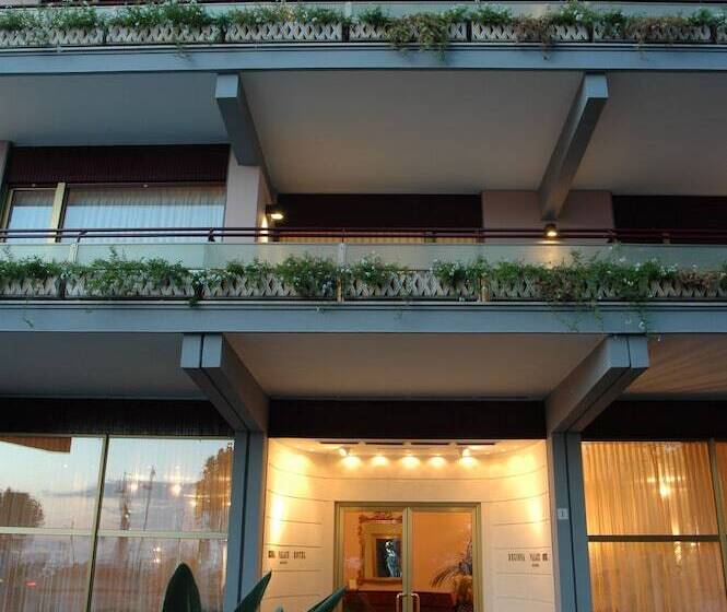 فندق Reginna Palace