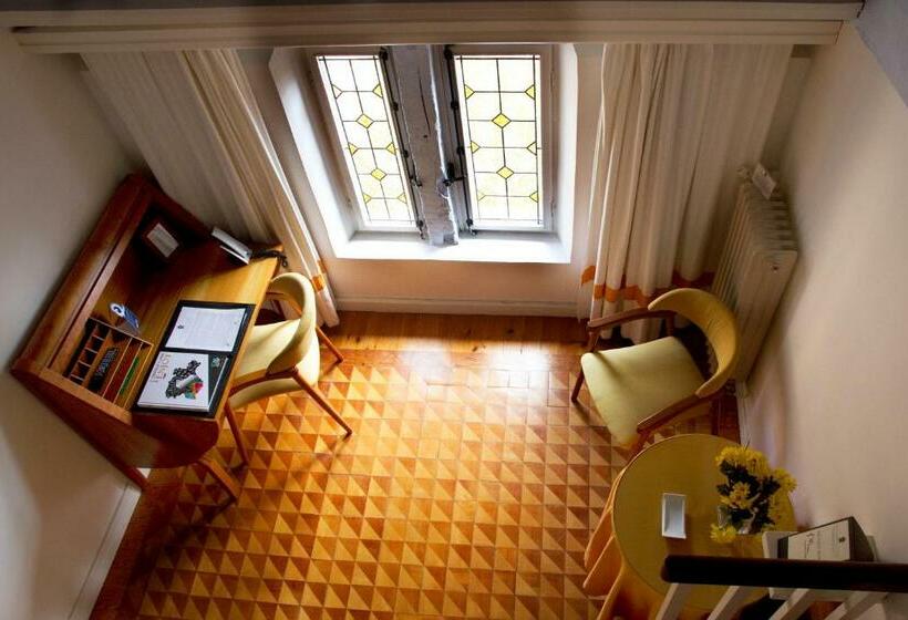 乡村酒店  Posada Santa Maria La Real