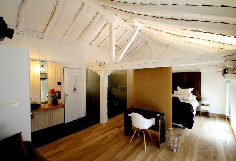 乡村酒店  Posada Santa Maria La Real