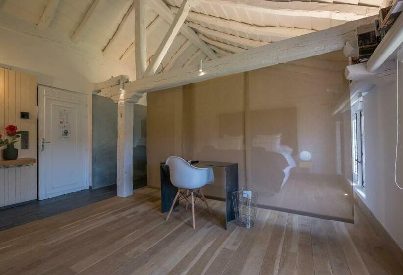 乡村酒店  Posada Santa Maria La Real