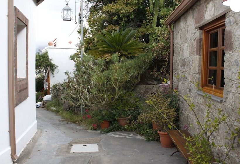 Сельский отель Rural Fonda De La Tea The Best Location And The Best Views