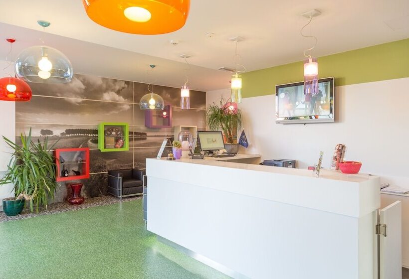 בית מלון כפרי S Campus