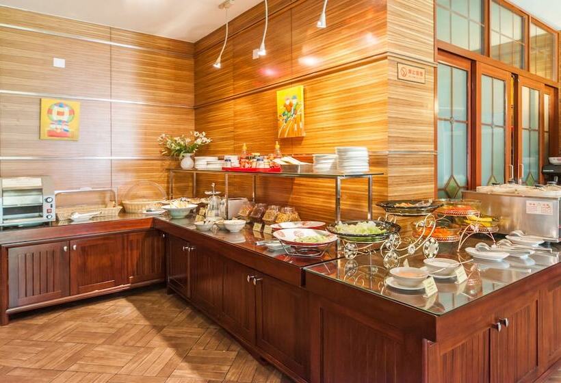 Отель Springdale Serviced Residence
