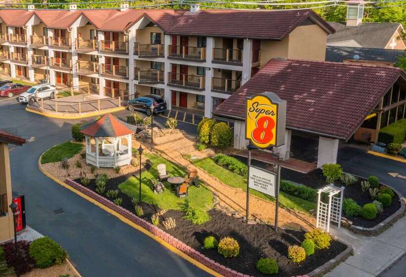 酒店 Super 8 By Wyndham Downtown Gatlinburg At Convention Center
