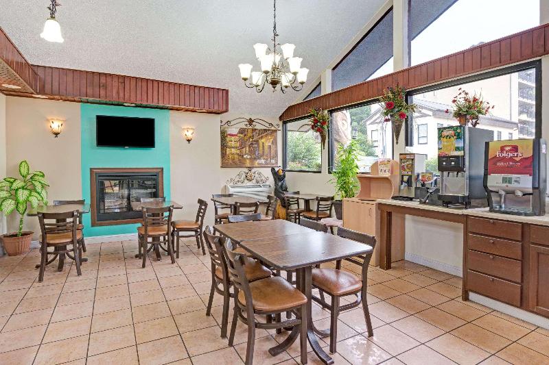 酒店 Super 8 By Wyndham Downtown Gatlinburg At Convention Center