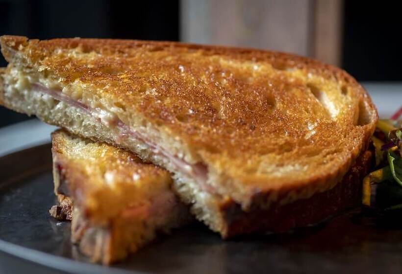 בית מלון כפרי The Fleet