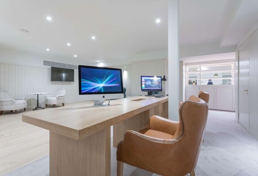 בית מלון כפרי The Fleet