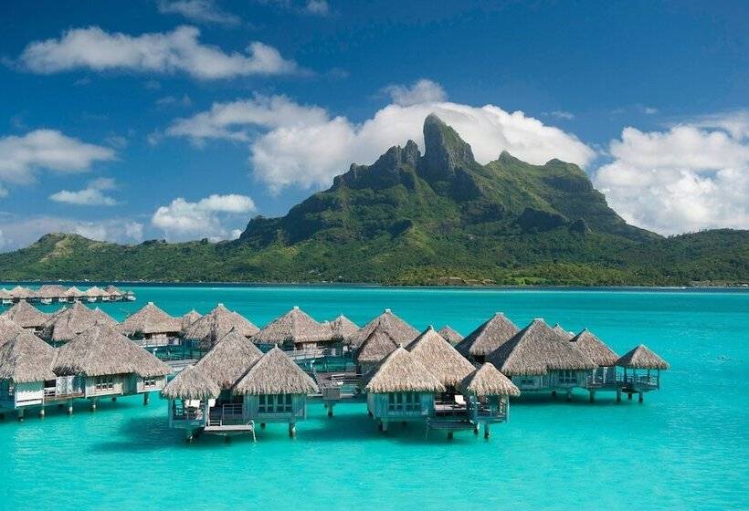 호텔 The St. Regis Bora Bora Resort