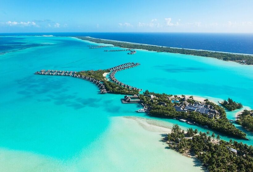 호텔 The St. Regis Bora Bora Resort